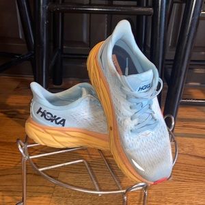 Hoka Clifton 8